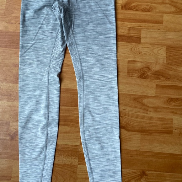 Gradient Lululemon Wunder Under - Picture 2 of 4